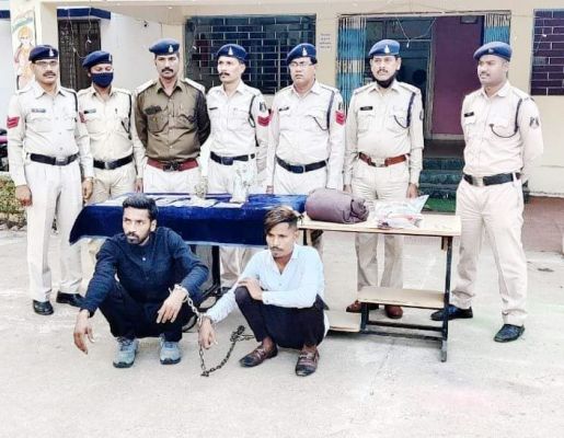 चोरी के दो आरोपी गिरफ्तारी