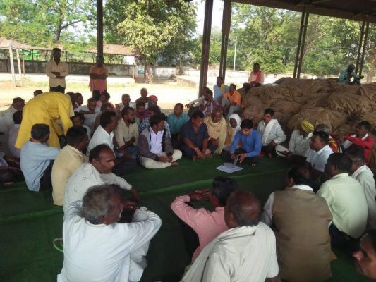 बारदाना मांगने के विरोध में प्रस्ताव पारित, किसानों ने दी आंदोलन की चेतावनी