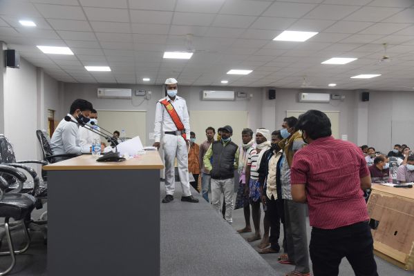 कलेक्टर जनदर्शन, 17 आवेदन मिले