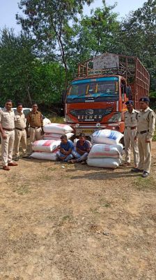3 क्विंटल गांजे सहित यूपी के 2 बंदी