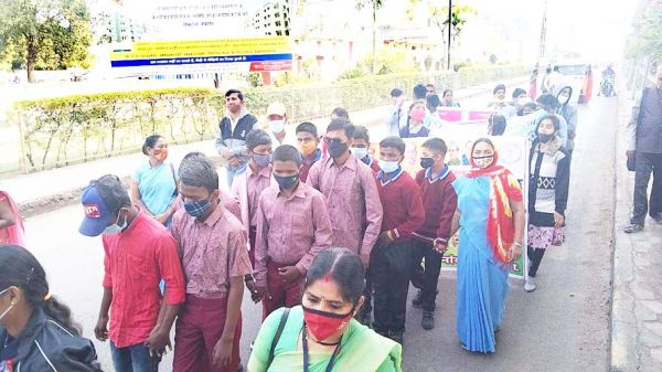 अंतरराष्ट्रीय दिव्यांग दिवस पर निकाली रैली
