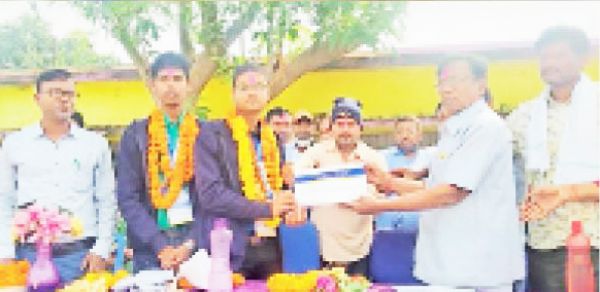 दिल्ली से लौटे वैभव व धीरज का सम्मान