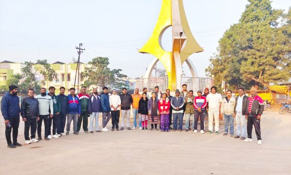 महंगाई के खिलाफ कांग्रेस ने निकाली प्रभातफेरी