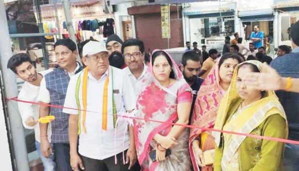 विधायक ने किया कांग्रेस प्रत्याशी के कार्यालय का उद्घाटन