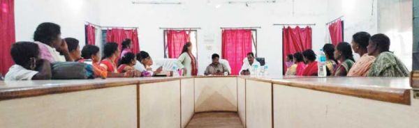 मानदेय बढ़ाने की मांग को ले संसदीय सचिव से मिले आंबा कार्यकर्ता