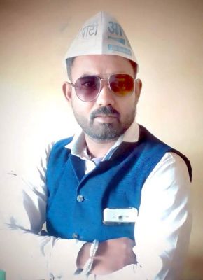 किसान बारदाने के लिए चिंतित, मुखिया यूपी चुनाव में मस्त-चक्रधारी