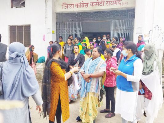 अध्यक्ष की ताजपोशी को लेकर महिला कांगे्रस में बवाल, पार्टी दफ्तर में महिला कार्यकर्ताओं ने निकाली भड़ास