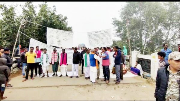  11 साल बाद भी अधिग्रहित जमीन के मुआवजे की दूसरी किस्त नहीं मिली