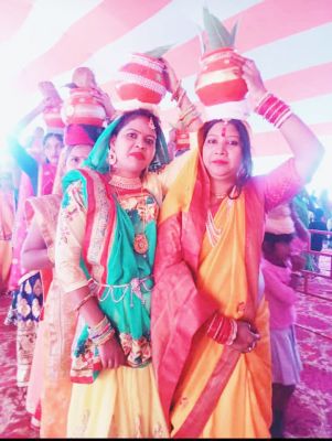 कलश यात्रा के साथ श्रीमद्भागवत कथा शुरू