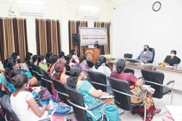 जागरूकता बदलाव की सीढ़ी होती है-अपूर्वा