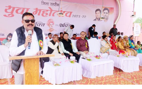 ग्रामीण अंचलों में युवा उत्सव के आयोजन से युवा पीढ़ी को मिल रही दिशा- दलेश्वर