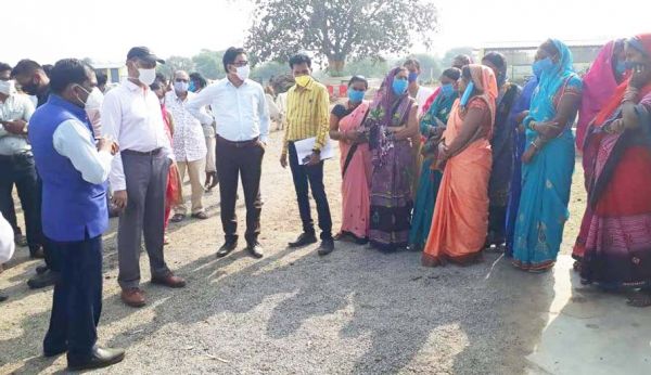 जल-जीवन मिशन के कार्यों में तेजी लाने निर्देश, महिला समूहों के काम-काज को सराहा