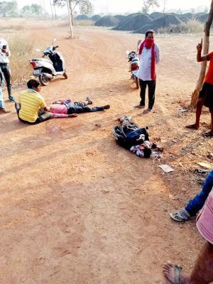 ट्रैक्टर की ठोकर से बाईक सवार दो की मौत