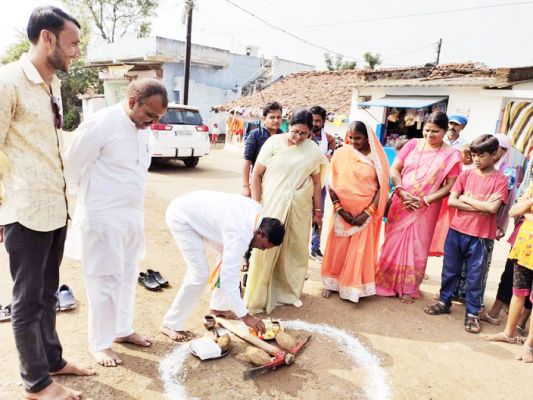मेयर ने किया विकास कार्यों का भूमिपूजन