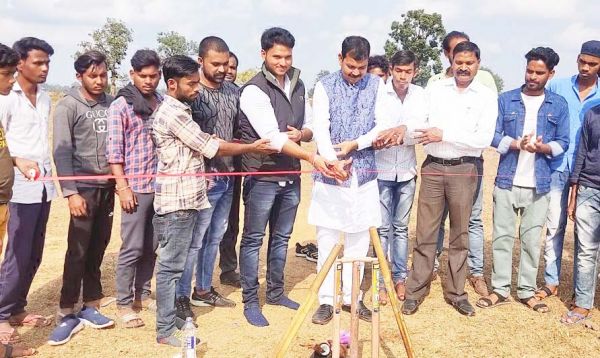 छिंदौली में क्रिकेट प्रतियोगिता