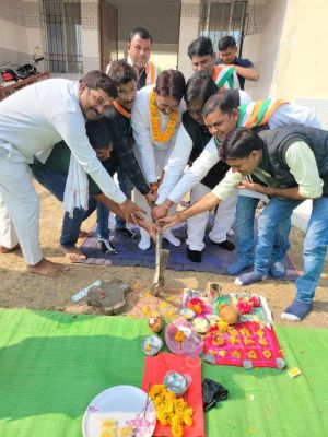 विधायक राय ने 14 स्थानों पर मुख्यमंत्री सडक़ योजना के तहत करोड़ों का किया भूमिपूजन