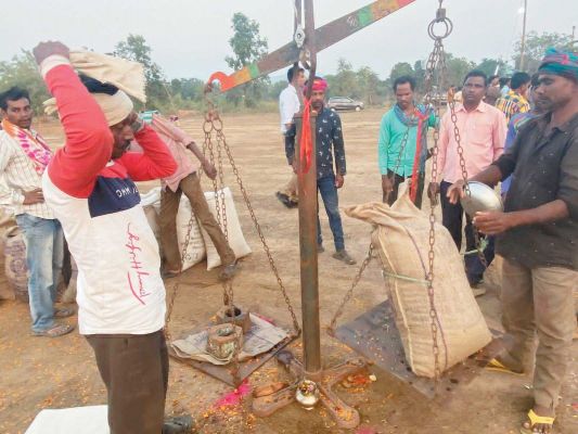 जिले में अब तक 1.31 लाख मीट्रिक टन धान खरीदी, प्रतिदिन दो लाख क्विंटल की खरीदी की योजना
