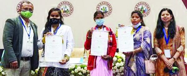 उप स्वा. केन्द्र खल्लारी को मिला सम्मान