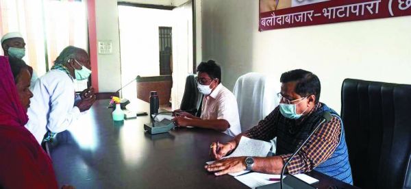 बस्ती के बीचों बीच उसना मुर्रा प्लांट लगाने की शिकायत, एसडीएम करेंगे जांच