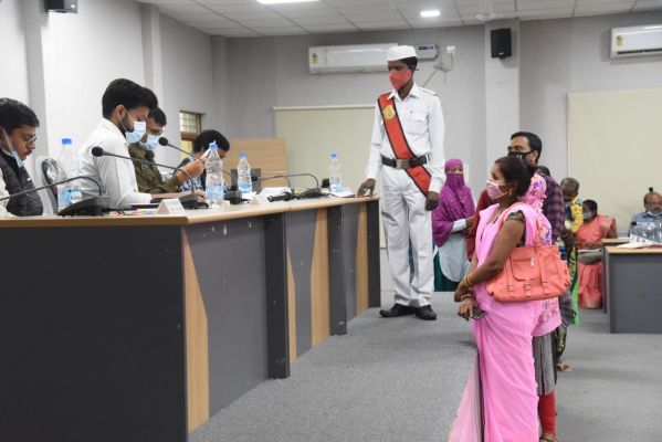 शैक्षणिक कार्यों में अनियमितता बरतने वाले शिक्षकों पर होगी कार्रवाई