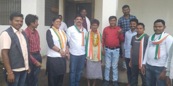 दो निर्दलीय प्रत्याशियों सहित चार ने किया कांग्रेस प्रवेश