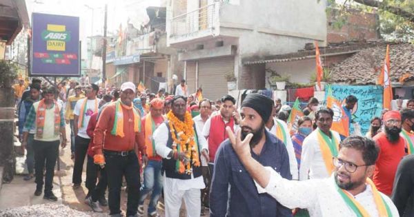  रैली के साथ भाजपा प्रत्याशी ने किया जनसम्पर्क