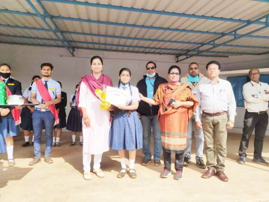 आत्मानंद स्कूल का मॉडल एवं हस्तलिखित पुस्तिका निर्माण में प्रथम स्थान पर चयनित