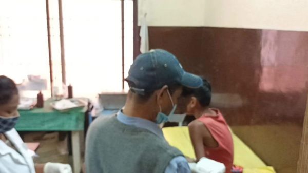 स्कूल में खेलते छात्र का टूटा हाथ