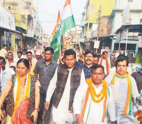 मरकाम और चंद्राकर ने भिलाई एवं रिसाली के वार्डों में किया प्रचार