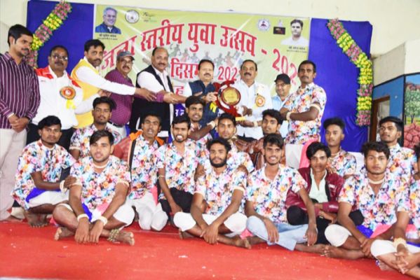 युवा महोत्सव से खेल के साथ पारंपरिक संस्कृति को को किया जा रहा है पुन: स्थापित-विनोद