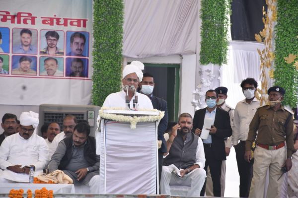 डेढ़ साल तक वैसे भी स्कूल बंद रहे, शिक्षकों का आंदोलन करना ऐसे माहौल में क्या उचित है, बातचीत करनी चाहिये- बघेल