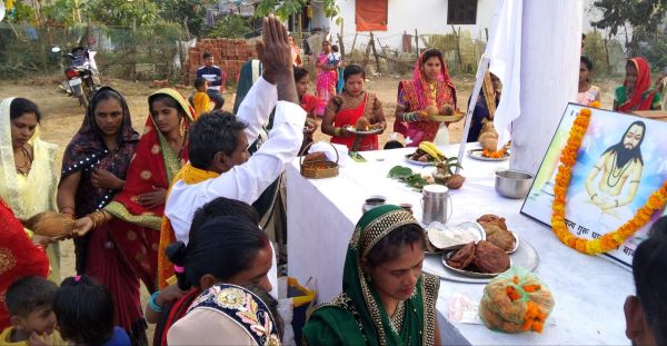 चिखलपुटी में धूमधाम से मना गुरुघासीदास जयंती