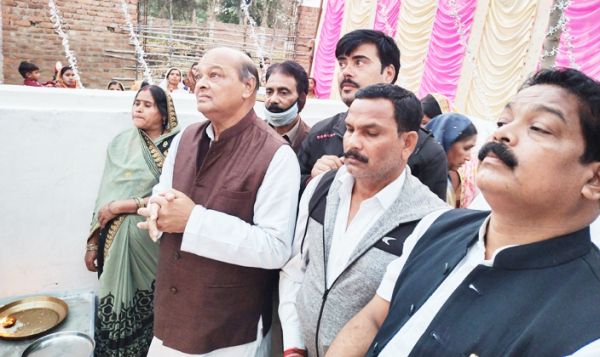 घासीदास बाबा ने मनखे-मनखे एक समान का दिया संदेश-अग्नि
