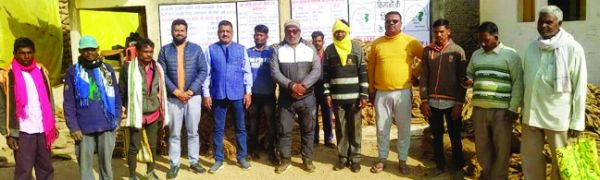 सहकारिता प्रकोष्ठ प्रदेशाध्यक्ष ने सरगंवा धान खरीदी केंद्र का किया निरीक्षण, किसानों से चर्चा