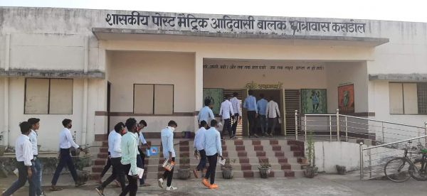 नये छात्रावास भवनों में भविष्य गढ़ रहे गरीब परिवार के बच्चे