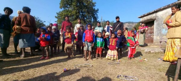 प्रशासनिक अमले के साथ युवा मित्र मंडली पहुंची भेलवाडाड़