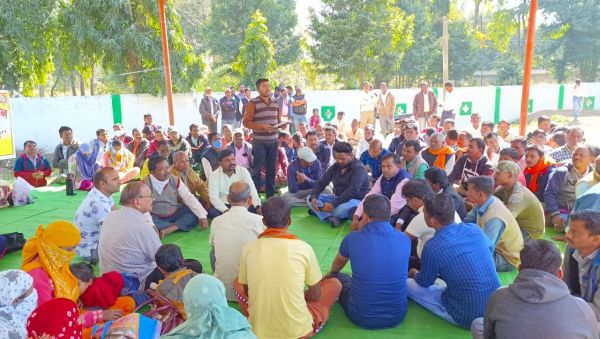 वेतन विसंगति दूर करने बेमुद्दत हड़ताल जारी, भाजपा ने भी दिया समर्थन