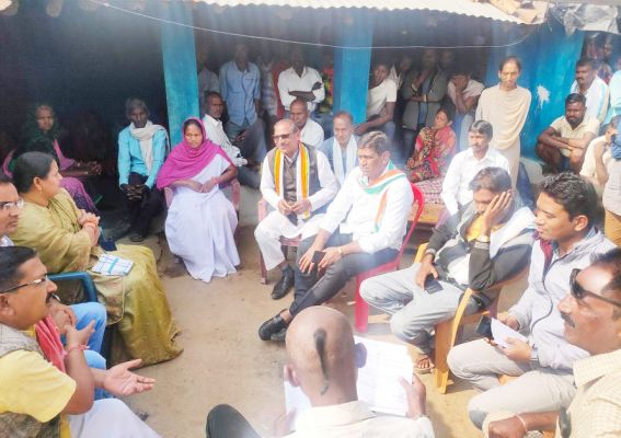मृतक किसान की पत्नी ने स्वीकारा भर्री जमीन में नहीं लगायी थी फसल