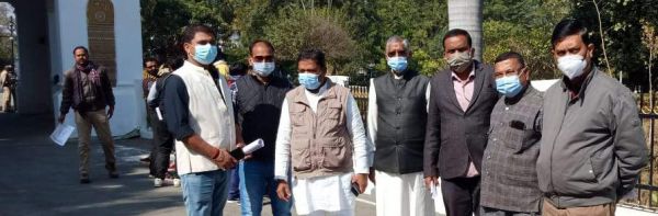 समिति प्रबंधकों की नियम विरुद्ध नियुक्ति व अनियमितता का आरोप