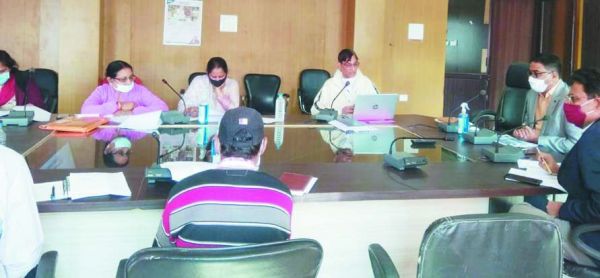 अस्पताल में सुविधाओं की बढ़ोत्तरी पर जोर
