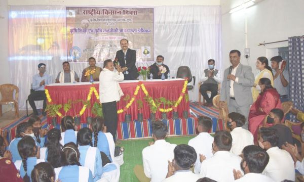 महिलाओं को कृषि के क्षेत्र में मिल रही प्रेरणा