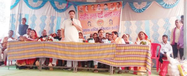 अटल जयंती पर महिलाओं का सम्मान
