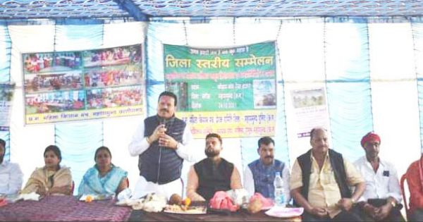 सामुदायिक वन अधिकार पर कार्यक्रम में जुटे 15 गांवों के आदिवासी