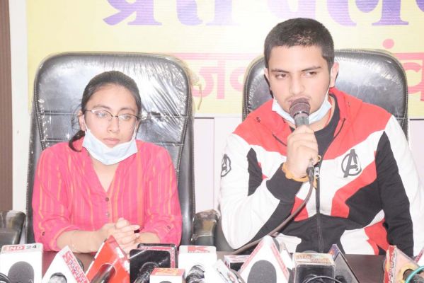 देवव्रत के पुत्र-पुत्री ने जान के खतरे का अंदेशा जताया, अपने पिता की मौत के लिए विभा सिंह को ठहराया जिम्मेदार