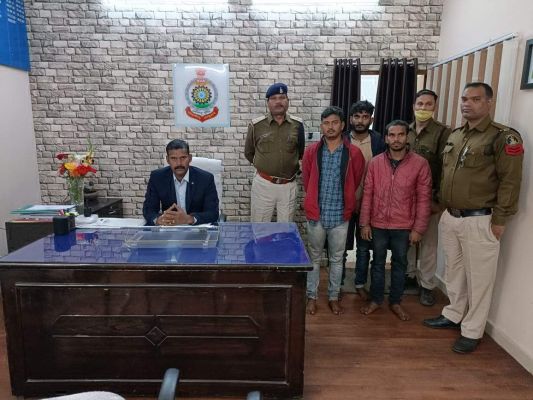 मास्टर चाबी से ट्रक चोरी कर भागे, जशपुर लोदाम बेरियर के पास 3 पकड़ाए