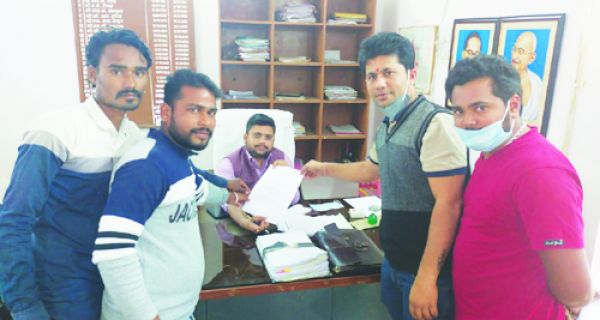 दो राज्यों को जोडऩे वाली अंतरराज्यीय सडक़ निर्माण अधूरा