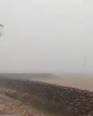 मौसम पर्यटकों को खूब लुभा रहा