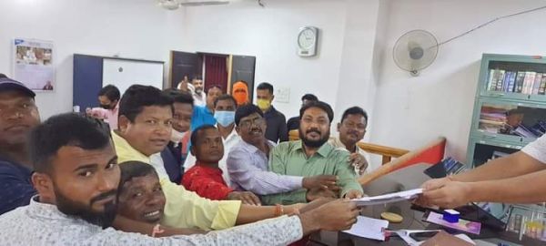 जिपं सदस्य के उपचुनाव के लिए भाजपा समर्थित प्रत्याशी ने भरा पर्चा