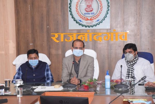 नववर्ष में विकास की रफ्तार बढ़ाने और कोरोना से निपटने पर प्रशासन का जोर