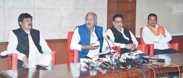  पाकिस्तान की संस्था को बोरिया खुर्द में 25 एकड़ जमीन देने की तैयारी, बृजमोहन ने उठाए सवाल
